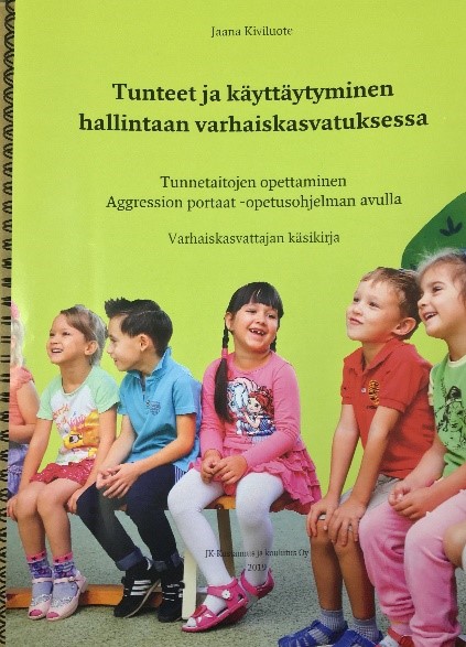 Varhaiskasvattajan käsikirja + CD